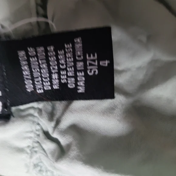 Cute Frog W Strawberry Print Suspender Skirt - Picture 6 of 9